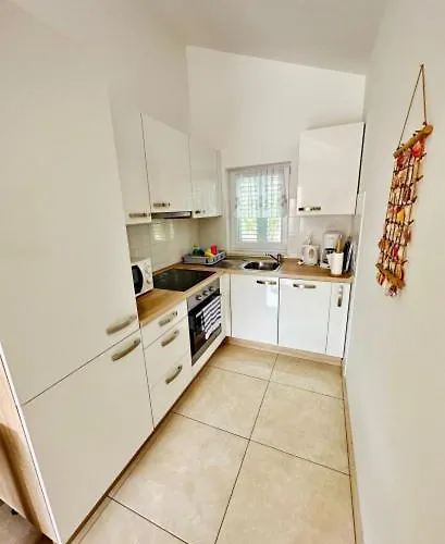 Apartment Apartment May Baska